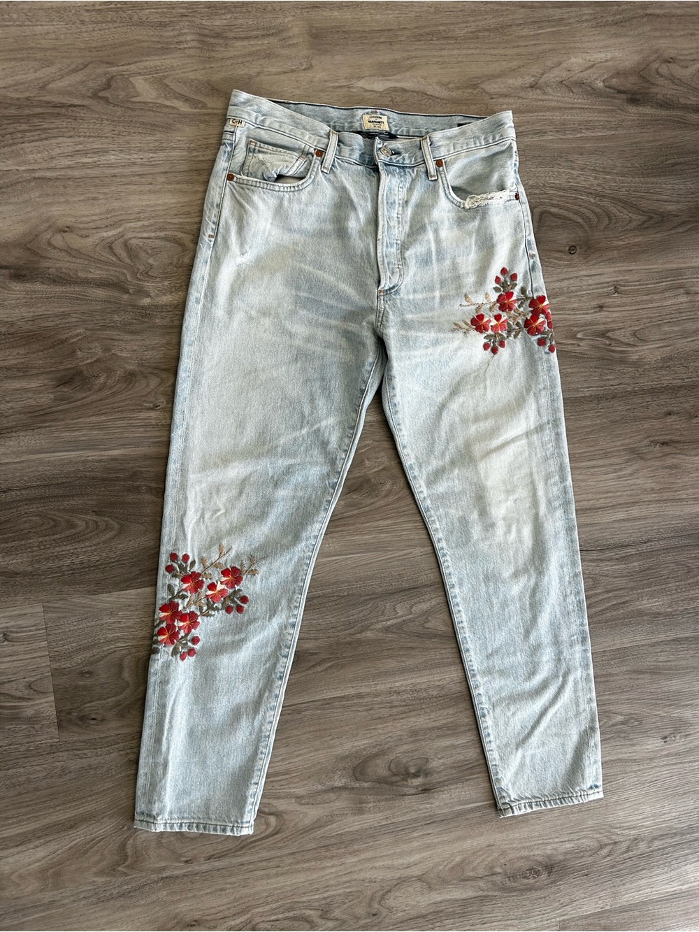 Citizens Of Humanity Light Wash Ankle Jeans with Red Floral Embroidery